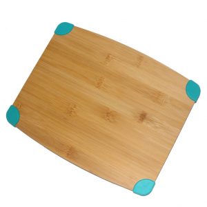cutting board with non slip feet